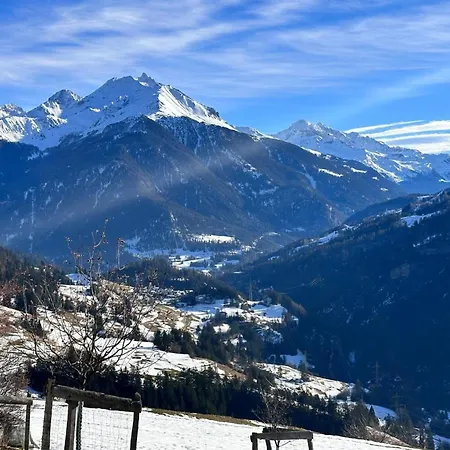 Pas-cheus By Interhome