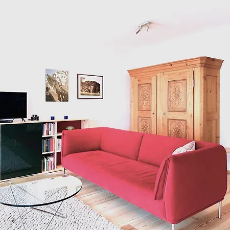 Pas-cheus By Interhome